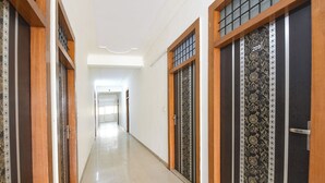 Lobby - Fabhotel Divine (Gurugram)