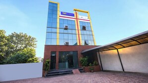 Exterior - Fabhotel Divine (Gurugram)