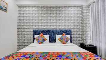 Rom – deluxe | Sengetøy i egyptisk bomull, sengetøy av topp kvalitet og safe på rommet