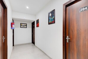 Lobby - Fabhotel 18 (Noida)