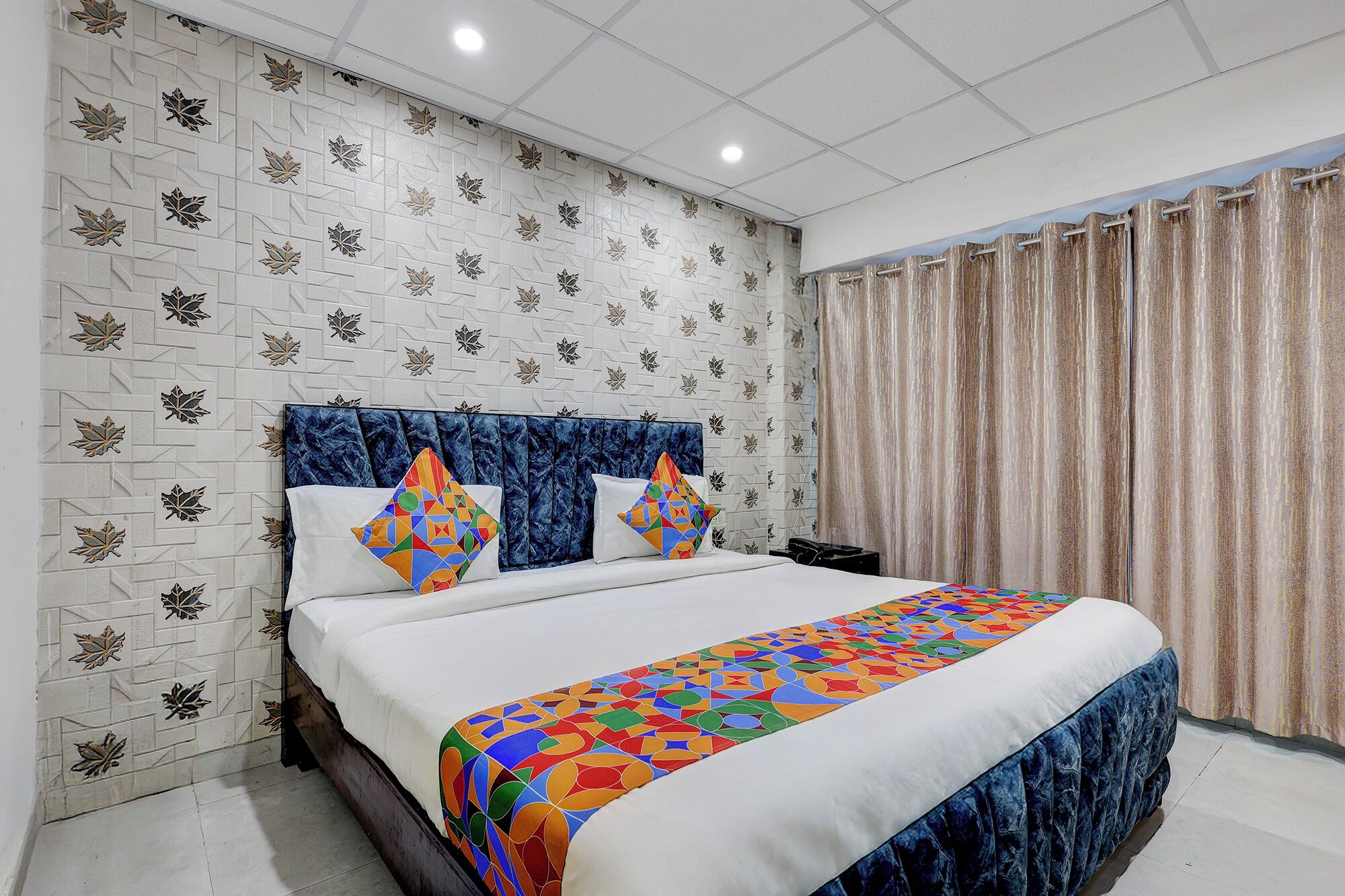 埃及棉床单、高档床上用品、客房内保险箱、免费 WiFi