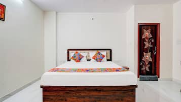 Egyptian cotton sheets, premium bedding, in-room safe, free WiFi