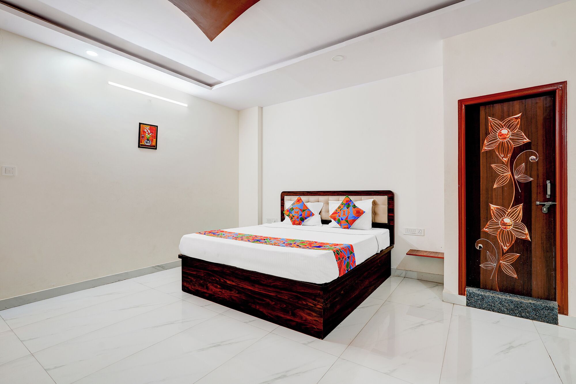 Egyptian cotton sheets, premium bedding, in-room safe, free WiFi