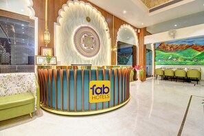 Reception - Fabhotel Chhappan (Chhatrapati Sambhajinagar)