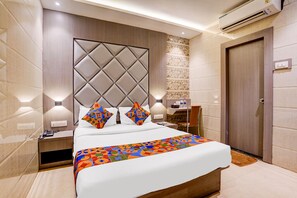 埃及棉床单、高档床上用品、客房内保险箱、免费 WiFi