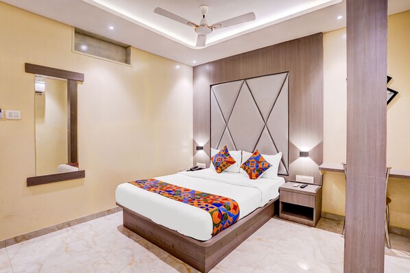 Deluxe Room | Egyptian cotton sheets, premium bedding, in-room safe, free WiFi