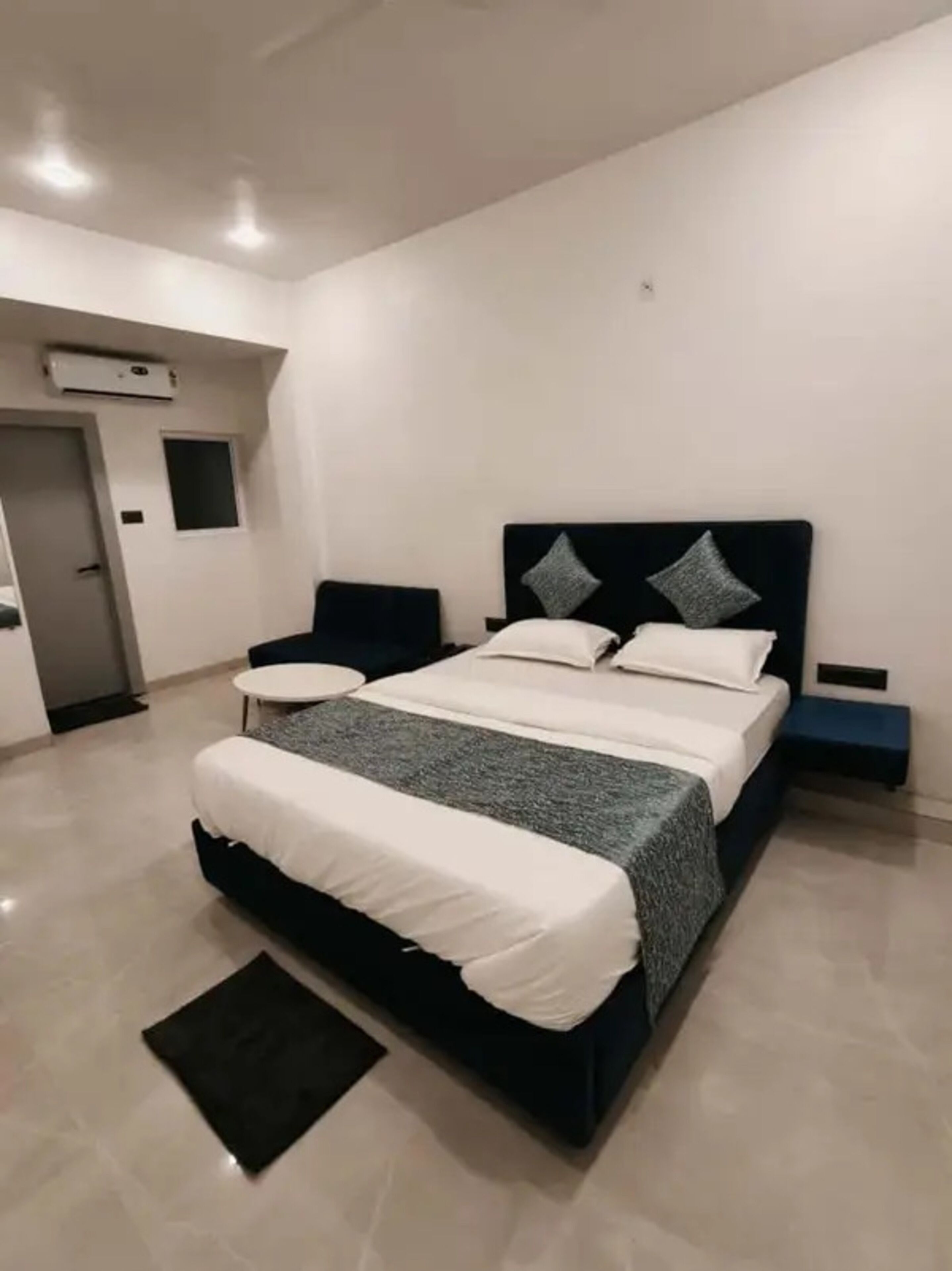 Deluxe-Zimmer | Bettwäsche aus ägyptischer Baumwolle, hochwertige Bettwaren, Zimmersafe