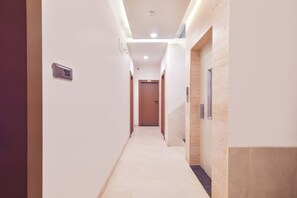 Lobby - Fabhotel Saraca Inn (Indore)