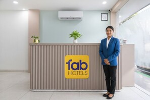 Reception - Fabhotel Kreston Heights (Indore)