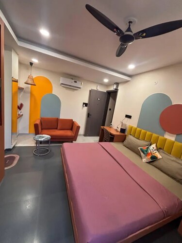 Fabhotel Hostique Stays