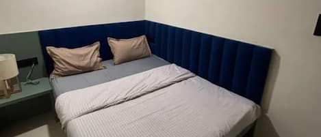 埃及棉床单、高档床上用品、客房内保险箱、免费 WiFi