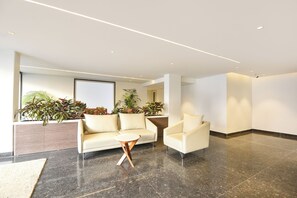 Lobby sitting area - FabHotel Ivory Leaf- Nr Artemis Hospital Gurgaon (Gurugram)