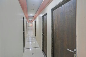 Lobby - Via Stay Land (Mumbai)