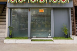 Property entrance - Via Palace (Mumbai)