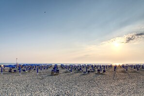 On the beach - Albarella S4 3, Isola di Albarella, Italy (Isola di Albarella)