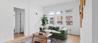 Close To Downtown | Luxury Getaway Apartment In Midtown