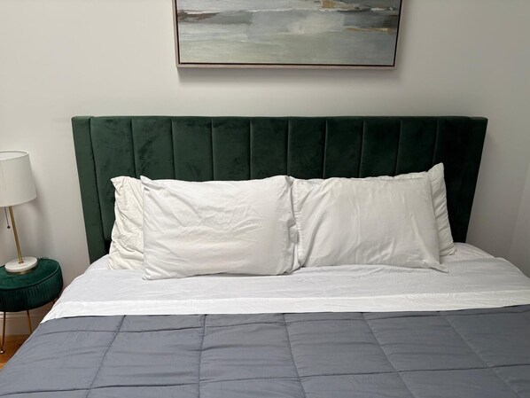 2 bedrooms, iron/ironing board, travel crib, free WiFi