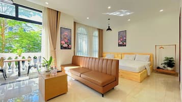 Premier kamer, uitzicht op stad | Een laptopwerkplek, gratis wifi, beddengoed