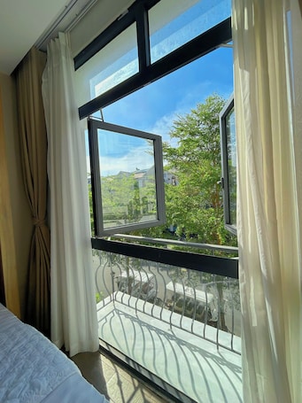 Exclusive Room, City View | View from room