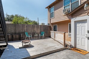 Terrace/patio - 1BR The Pawns Suite! Montrose Finds & Brews (Houston)