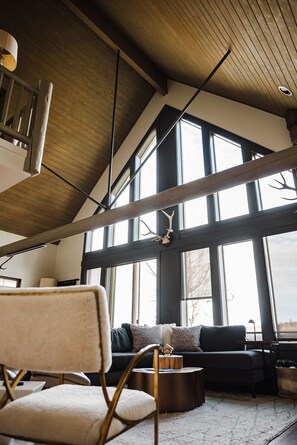 Interior - The Emberwood Chalet At The Running Y | Hot Tub (Klamath Falls)