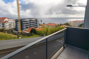 Property grounds - Nilia – Apartment with incredible sea view (Caniço)