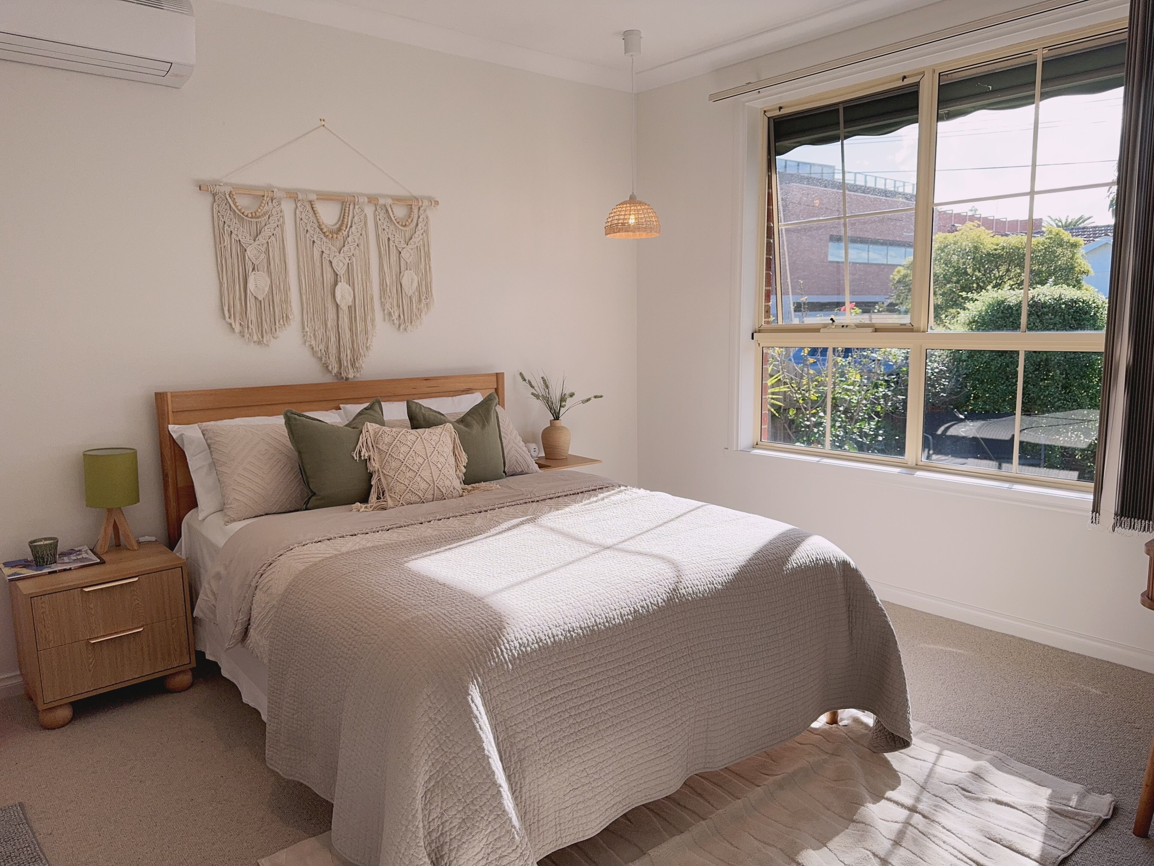 Pengeskab på værelset, skrivebord, strygejern/strygebræt, gratis Wi-Fi