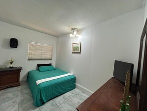 خدمة الإنترنت وملاءات أسرّة