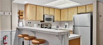 Ski-in / Ski-out - Two bedroom with a Full Kitchen at Giant Steps in Brian Head