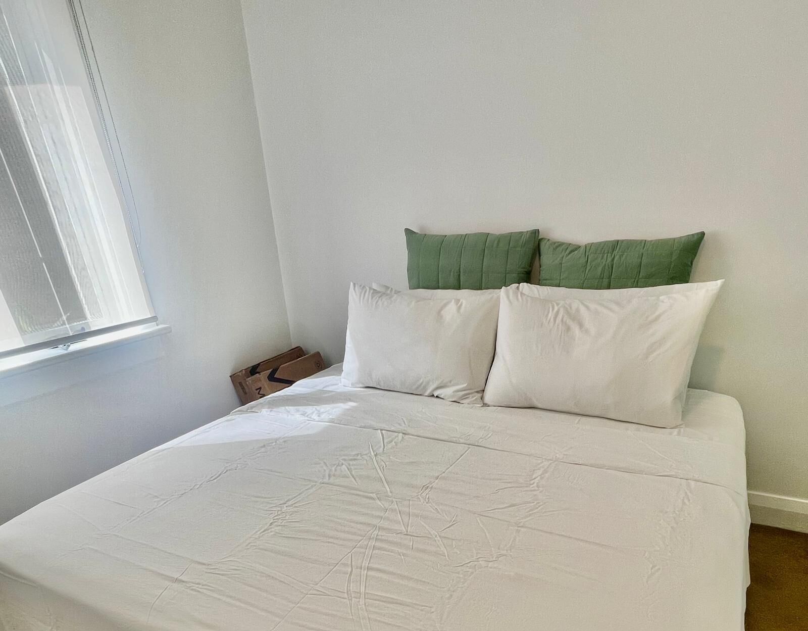 Strykejern/-brett, wi-fi (inkludert) og sengetøy