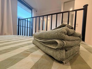 Interior - Karnup Getaway with an ensuite bathroom in each room (Karnup)