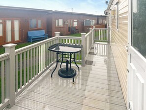 Terrace/patio - 3 bedroom accommodation in Mablethorpe (Mablethorpe)
