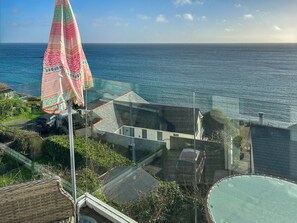 Property grounds - 1 bedroom accommodation in Coverack (Coverack)