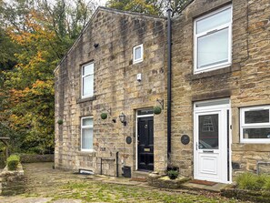 Exterior - Mini Goose cottage - UKC7088 (Laycock)