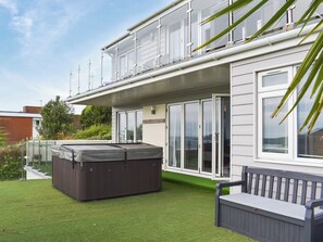 Terrace/patio - Oceans Away - UK48571 (Woolacombe)