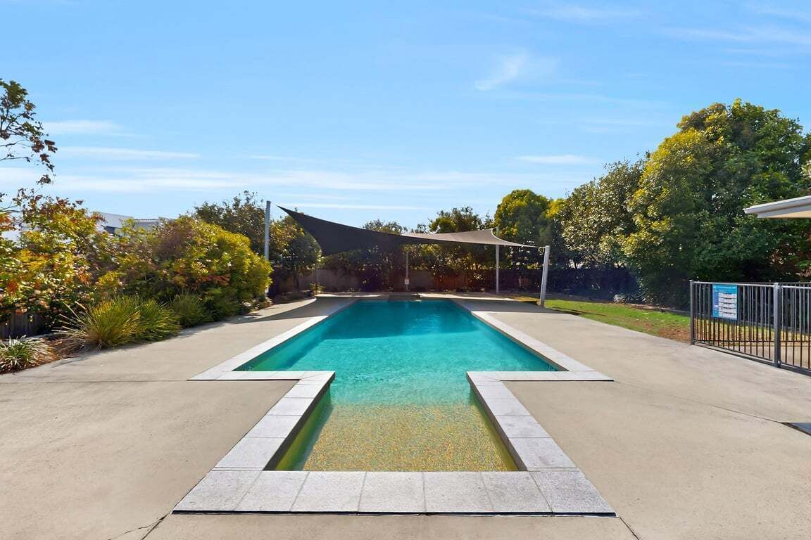 2 piscines extérieures