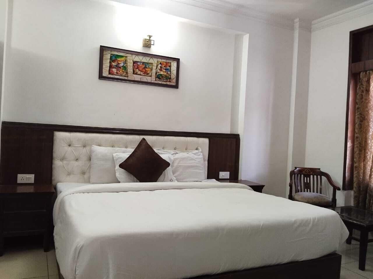 Iron/ironing board, free WiFi