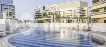 327 Bloomfields Magnificent 1BR Ajwan