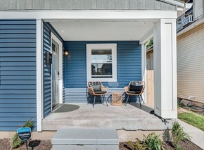 Exterior detail - Welcome to Deja Blue! 3-bedroom house near downtown Indianapolis & pet-friendly (Indianapolis)