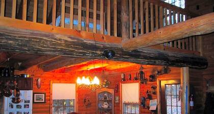 Spacious and Rustic Cabin Rental in the Woods near Catoctin Mountain Park, Maryland