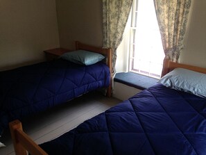 5 bedrooms, WiFi, bed sheets - Five-Bedroom Private Mansion for Rent near Lake Dunmore, Vermont (Brandon)