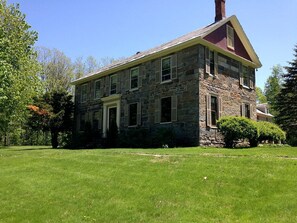 Exterior - Five-Bedroom Private Mansion for Rent near Lake Dunmore, Vermont (Brandon)