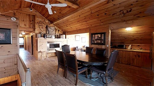 Romantic Vacation Rental with Lake Views near Cooperstown, New York