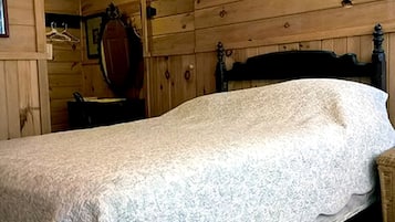 1 bedroom, desk, bed sheets