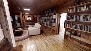 Interior - Romantic Vacation Rental with Lake Views near Cooperstown, New York (Richfield Springs)