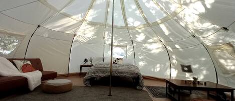 1 habitación, wifi y ropa de cama