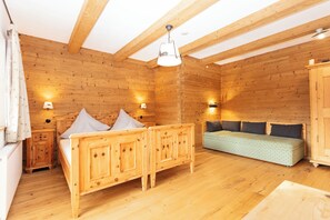 Interior - Vacation apartment Kuhstall am Soderhof. Your resort in the Salzburg mountains (unken)