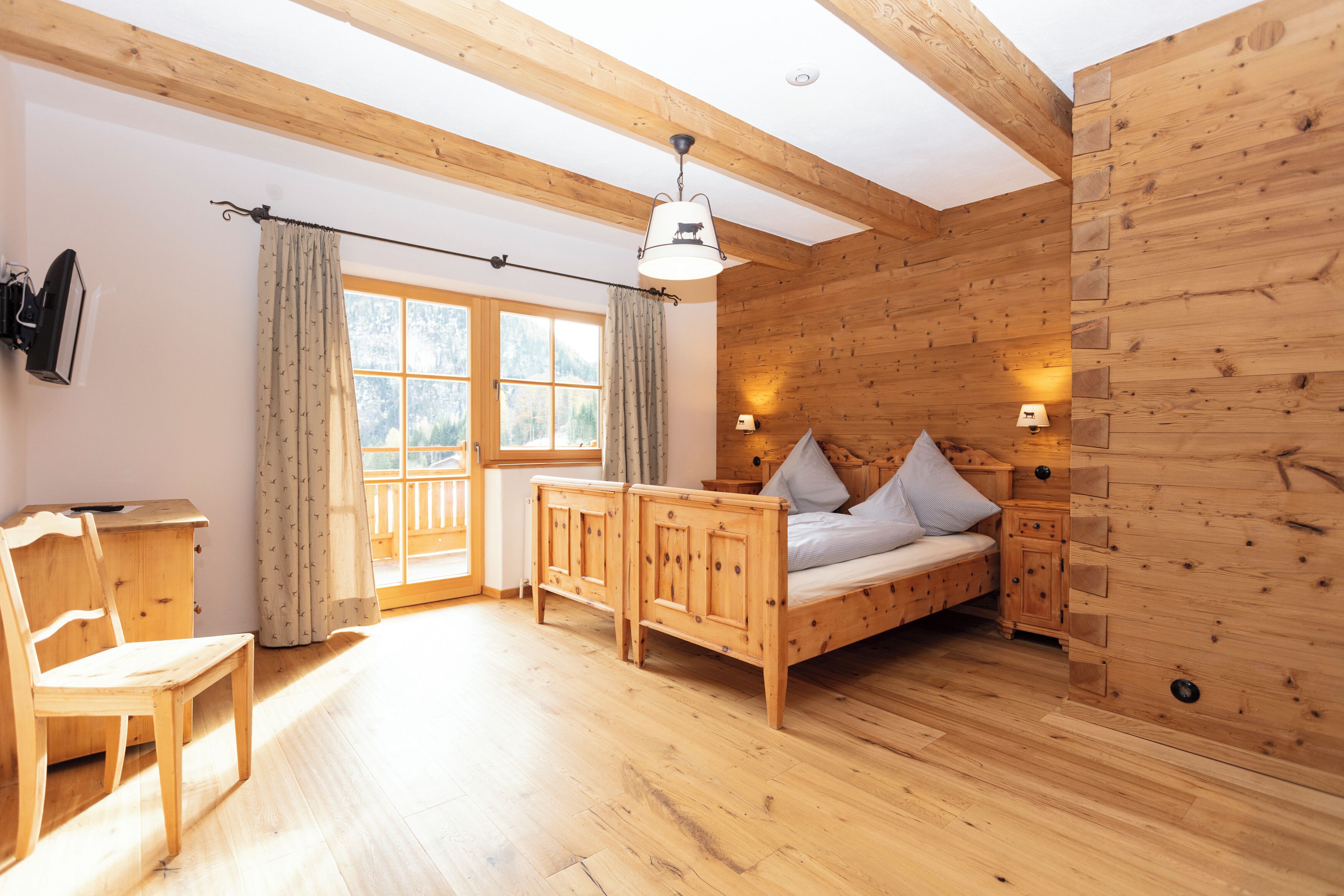 Internet, bed sheets