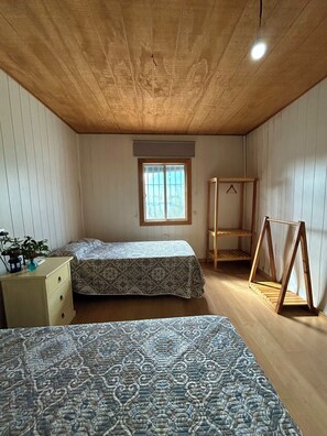 خدمة الإنترنت وملاءات أسرّة