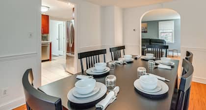 1 Mi to Connecticut River: Home w/ Large Backyard